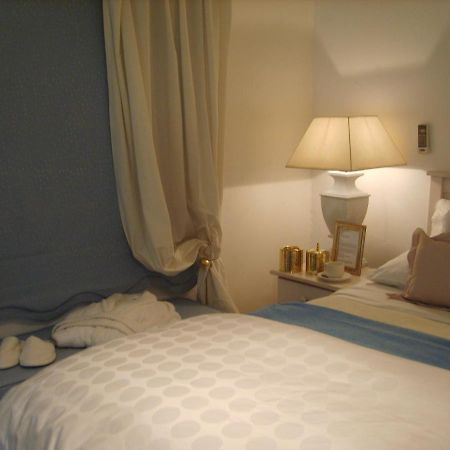 Amethyst Suites Springs  Ngoại thất bức ảnh