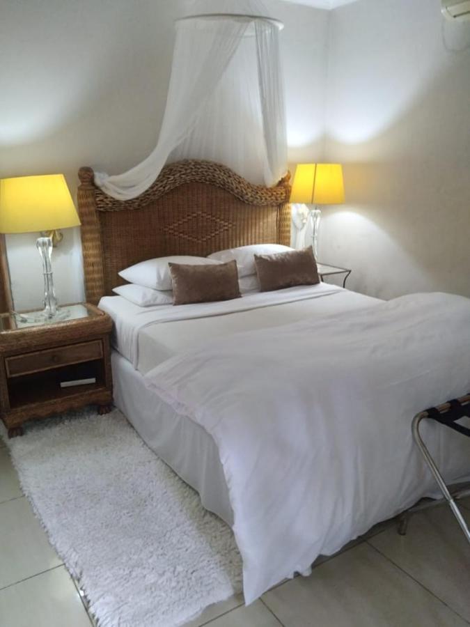 Amethyst Suites Springs  Ngoại thất bức ảnh