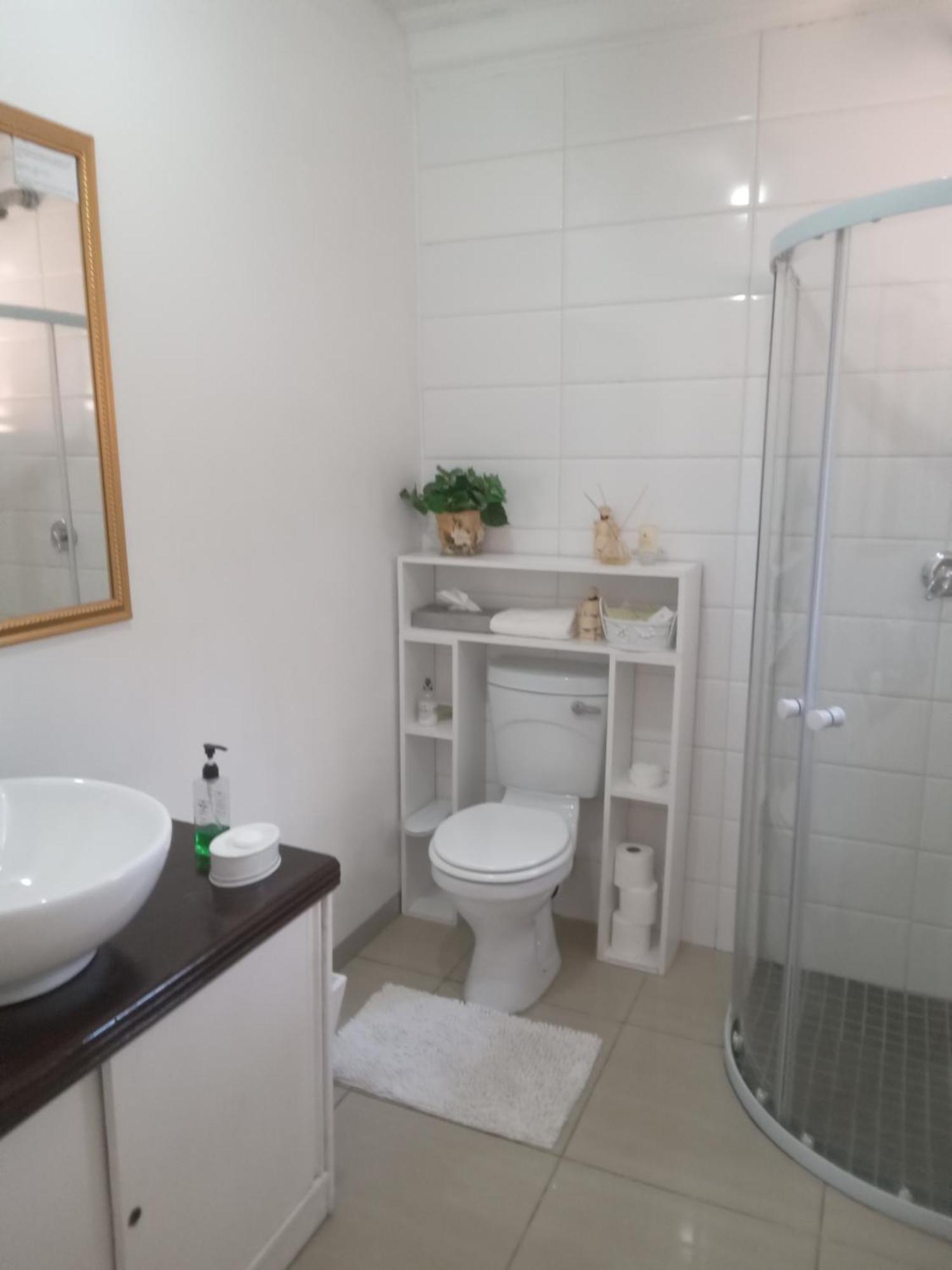 Amethyst Suites Springs  Ngoại thất bức ảnh